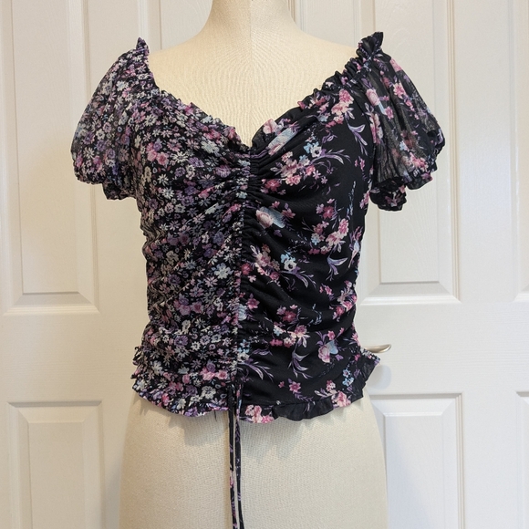 Crave Fame Women's Drawstring Short Sleeve Crop Top Split Multicolor Design L - Picture 2 of 4